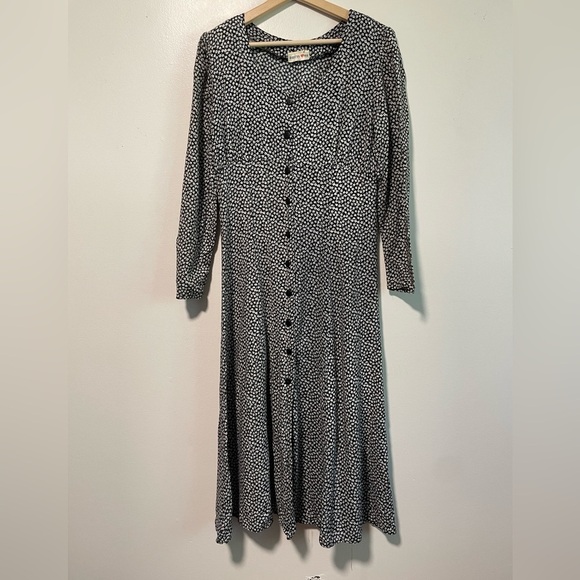 Vintage V-Neck Long-Sleeve Floral  Print Dress - Picture 2 of 9